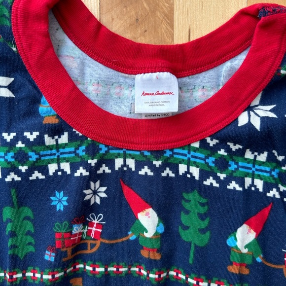 Like new condition adult Hanna Andersson jammies - Picture 4 of 5